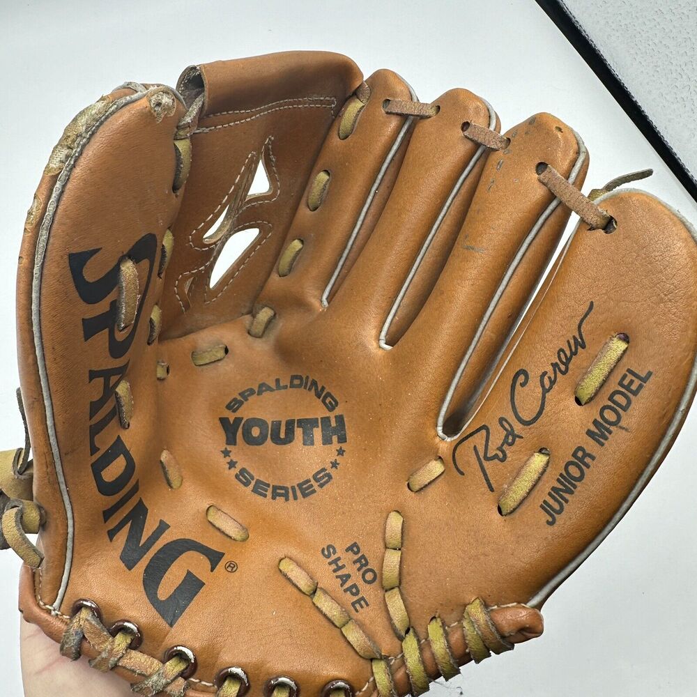 Vintage Spalding youth model baseball glove Rod Carew model 42 - 275 9" RHT